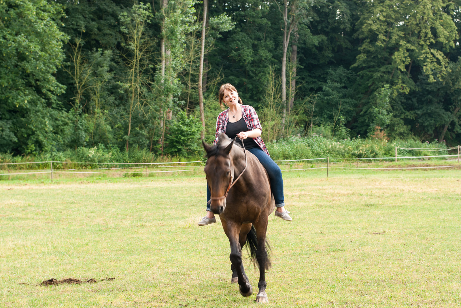 Paarshooting mit Pferd - Lifestyle People Elisa